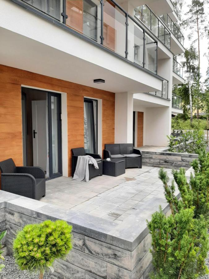 Apartment Pba Stockholm - Basen Kryty, Parter, Taras, Parking