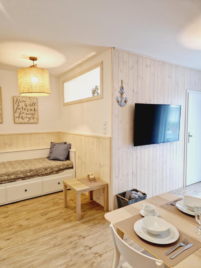 Apartment Pba Stockholm - Basen Kryty, Parter, Taras, Parking